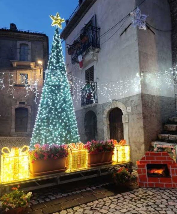 Christmas in August: The Abruzzo Village That Turned Winter Overnight